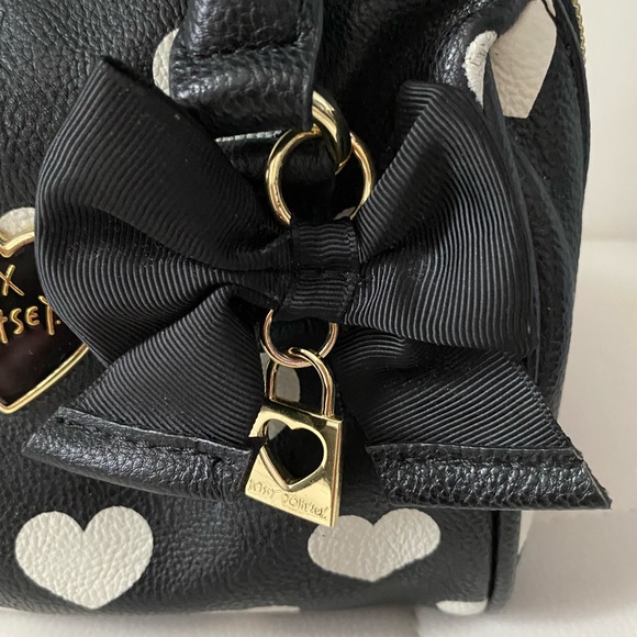 Betsey Johnson Mini Heart Satchel - Picture 4 of 16